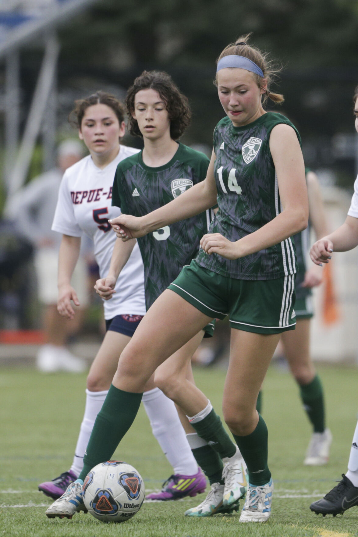051022-qc-spt-german soccer-19.jpg